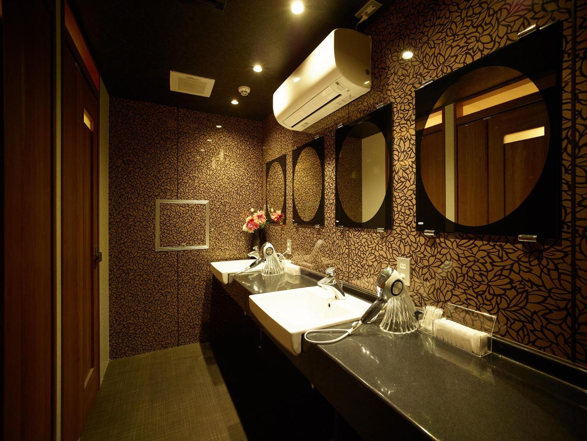 Hotel Sunplaza 2 Annex Osaka Dış mekan fotoğraf